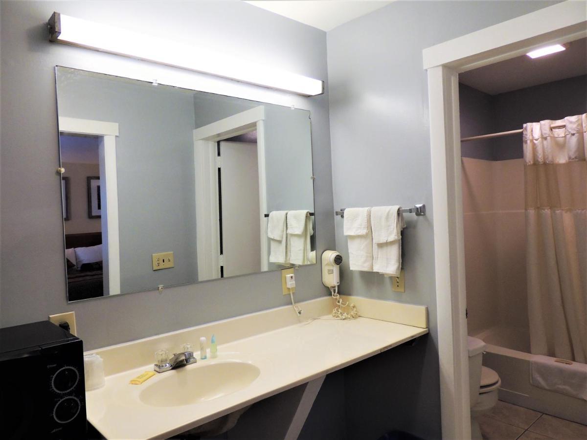 גרוטון Windsor Motel מראה חיצוני תמונה
